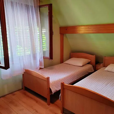 In Turke/gorski Kotar 34884 Сasa de vacaciones *